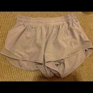 lululemon gray hotty hot shorts 2.5